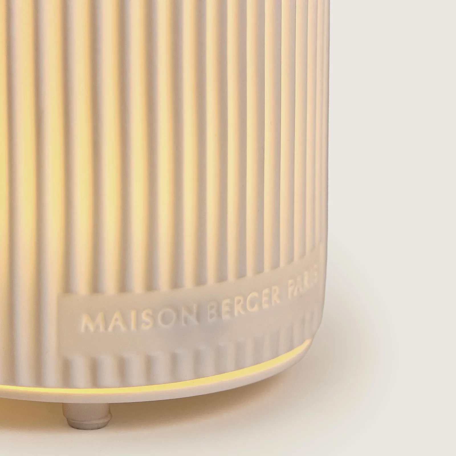 DOME Bisque Mist Electronic Diffuser by Maison Parfum Berger - Image 6