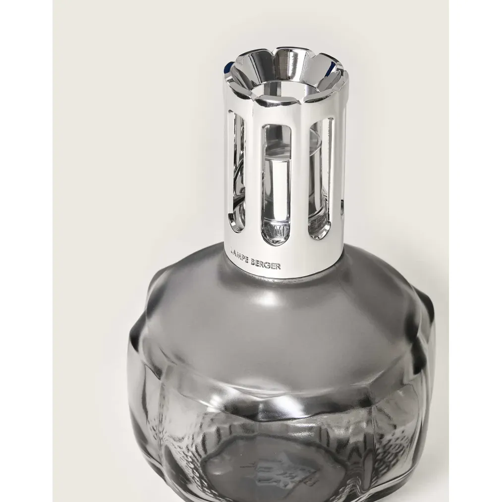 MOLECULE Winter Night Frost Lampe Gift Set By Maison Berger - SALE - Image 4